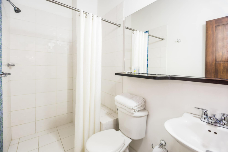 Bathroom 5, Hotel Portales Del Campestre, Medellín