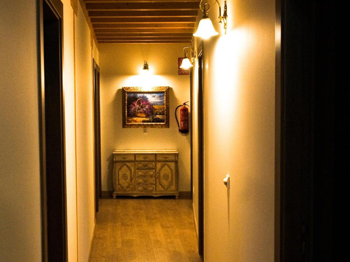 Others 5, La Casa de Beli, Burgos
