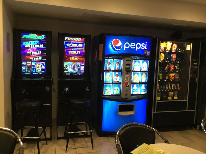 Food & Drinks 5, Motel 6 Allentown, PA, Lehigh