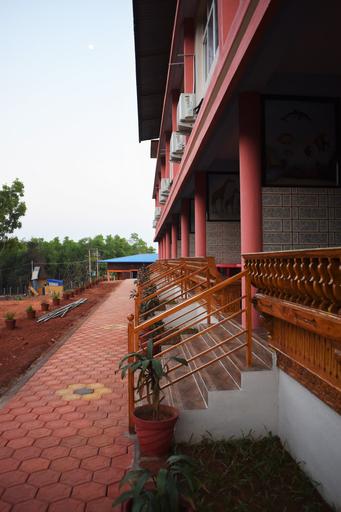 Others 5, Viraz Valley, Uttara Kannada