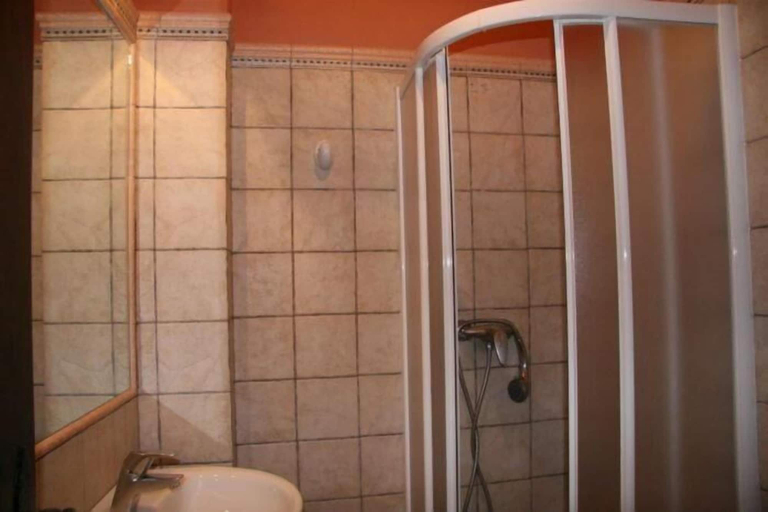 Bathroom 4, Hostal Torre de Guzmán, Cádiz