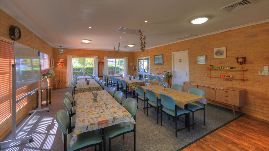 Food & Drinks 4, The Vines Motel and Cottages, Stanthorpe