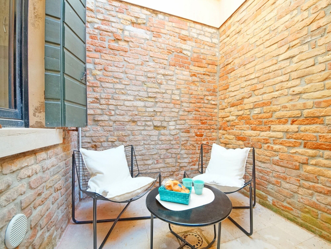 Others 4, DolceVita Apartments N. 181, Venezia