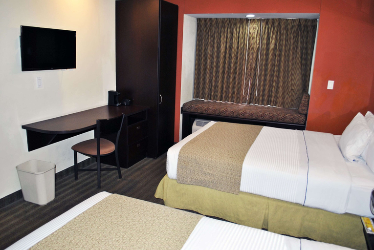 Bedroom 3, Microtel Inn & Suites by Wyndham Toluca, Toluca