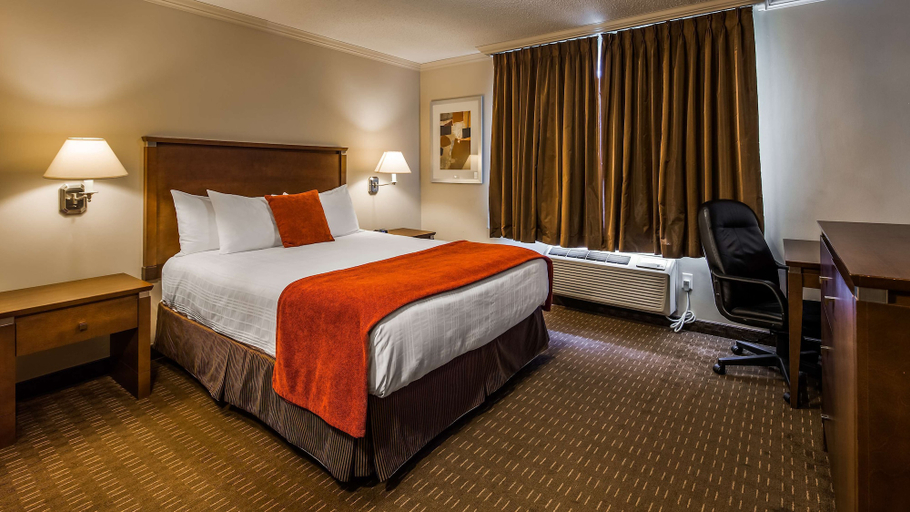 Bedroom 3, Best Western Plus Guildwood Inn, Lambton