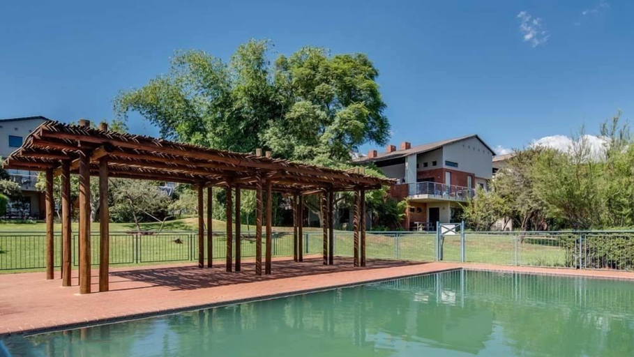 Sport & Beauty 4, Jackal Creek Self-Catering Apartments, City of Johannesburg