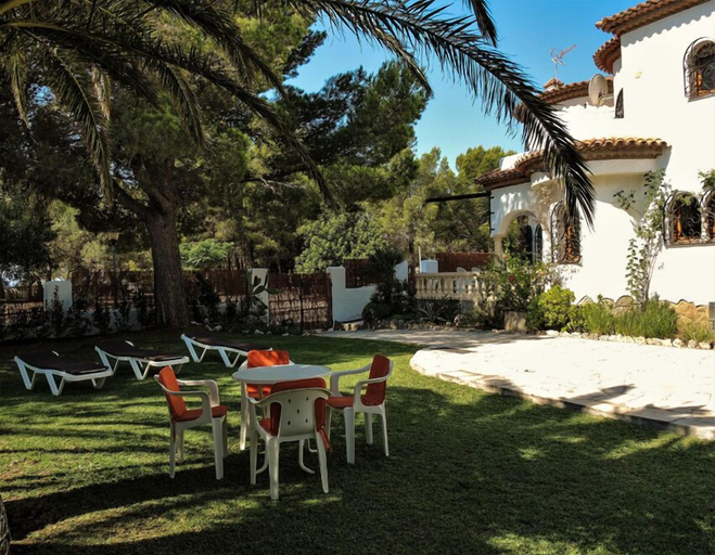 Others 4, Villa Isalina, Tarragona