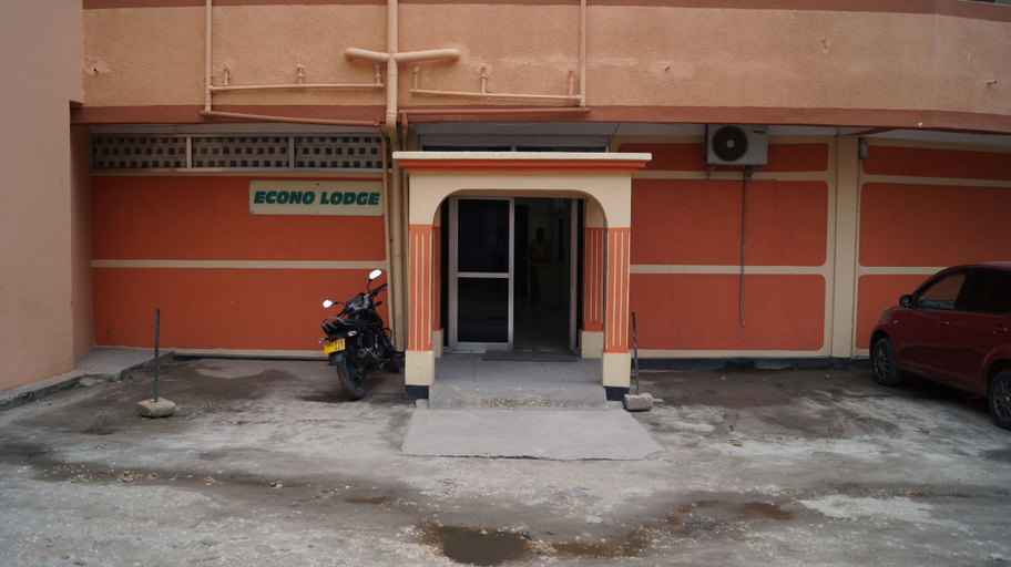 Exterior & Views 2, Econo Lodge, Ilala