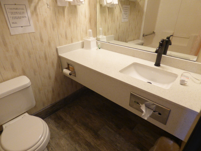 Bathroom 4, Moab Gateway Inn, Grand
