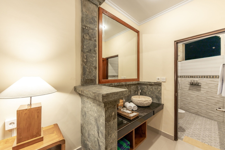 Bathroom 4, Juwuk Manis, Gianyar
