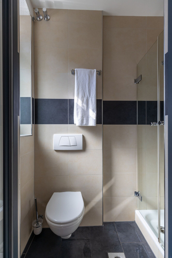 Bathroom 3, Hotel Garni am Domplatz, Erfurt