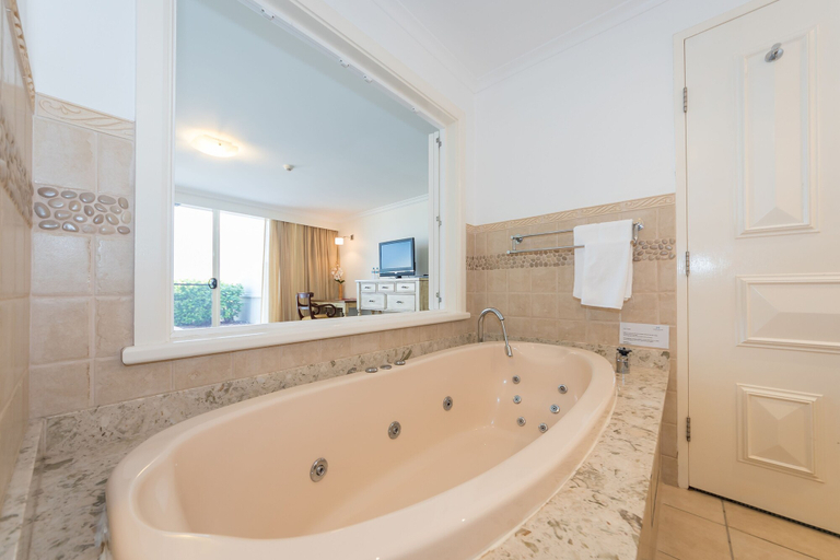 Bathroom 5, Harrington River Lodge, Greater Taree