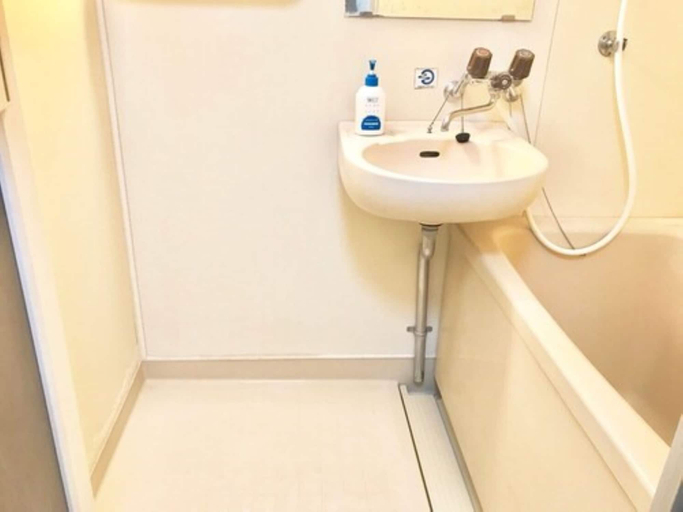 Bathroom 3, Local Gion Apartment, Fukuoka