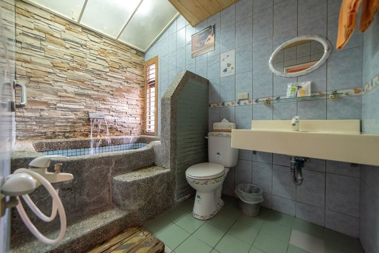 Bathroom 3, Shankou Hotspring Hotel, Yilan
