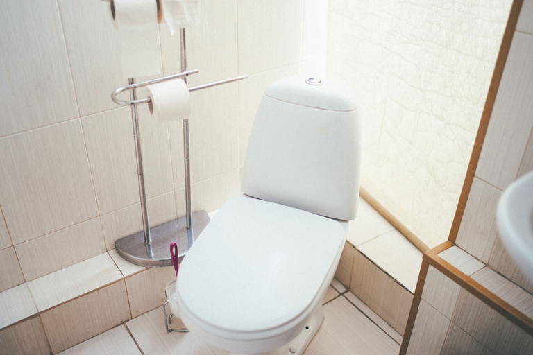 Bathroom 4, Roof Hostel, Central
