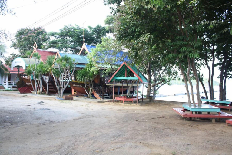 Others 4, Rimtalay Resort Koh Si Chang, Koh Si Chang