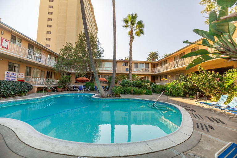 Sport & Beauty 5, Cal Mar Hotel Suites, Los Angeles