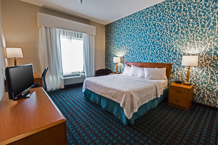 Bedroom 2, Fairfield by Marriott Inn & Suites Toledo North, Lucas