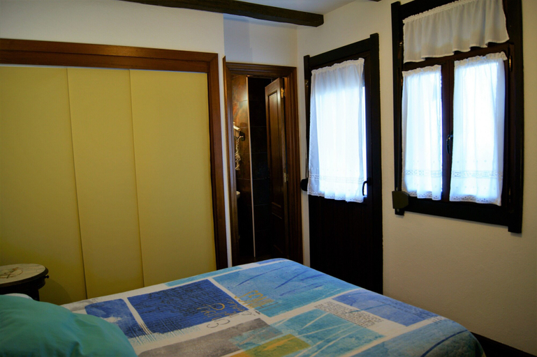 Bedroom 4, Casa Rural Arboliz, Vizcaya