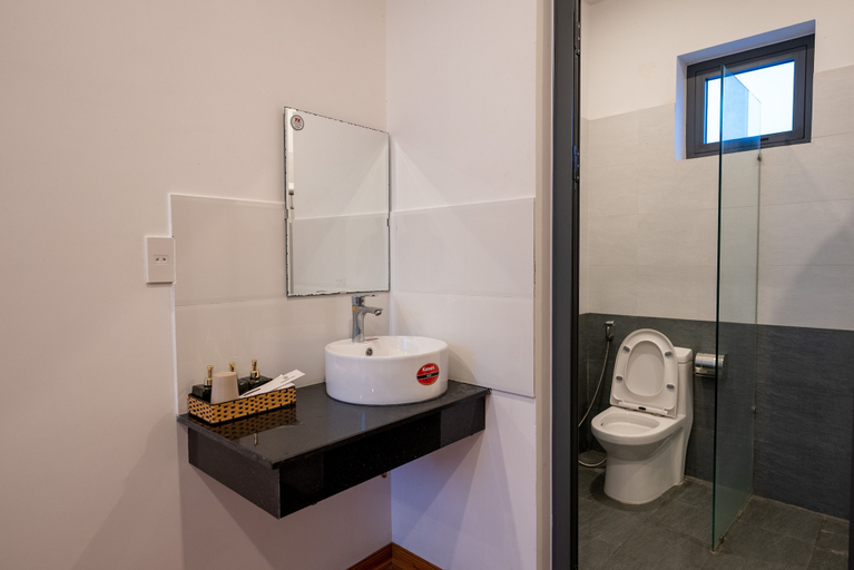 Bathroom, Hoi An Paradise Villa, Hội An