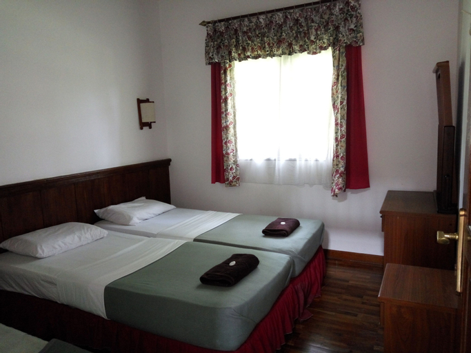 Bedroom 9