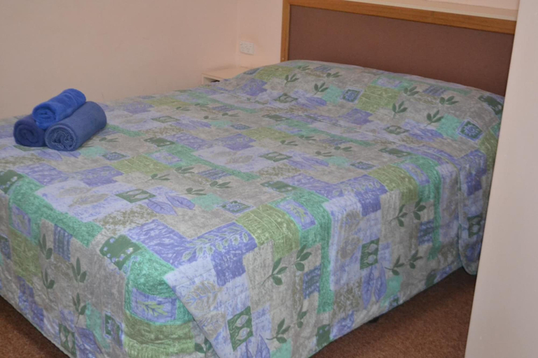 Bedroom 3, The Lodge Motel, Port Hedland