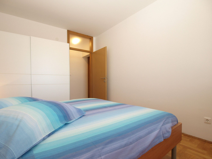 Bedroom 2, Apartment 1920, Pula