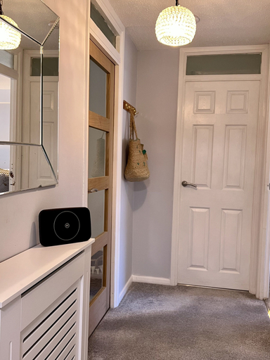 Bathroom 4, BookedUK - Lovely 2BR Flat in Hoddesdon, Hertfordshire