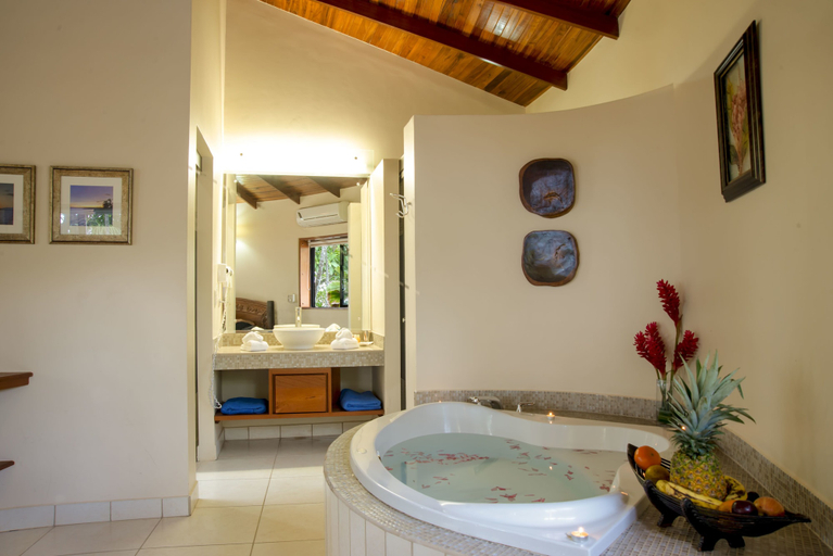 Bathroom 5, Tango Mar Beachfront Boutique Hotel & Villas, Puntarenas