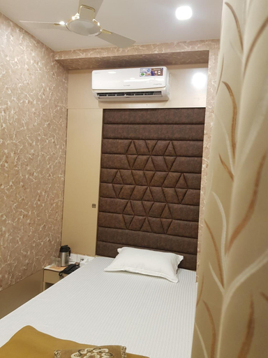 Bedroom 3, Hotel Nice Stay, Mumbai Suburban