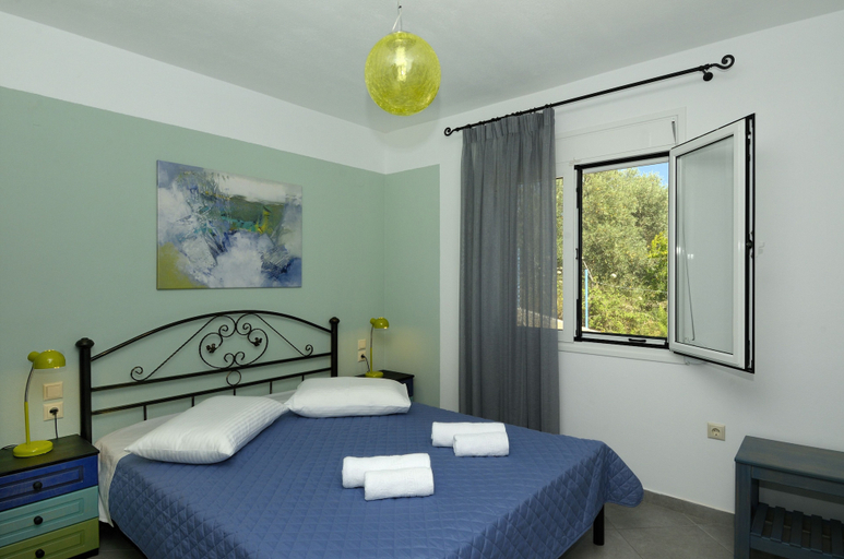 Others 3, Myrtilos Cottage, Thessaly