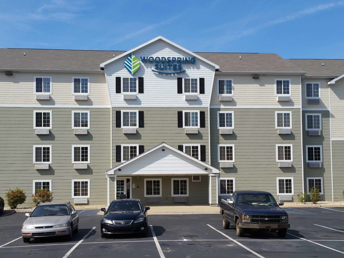 Exterior & Views 2, WoodSpring Suites Raleigh Garner, Johnston