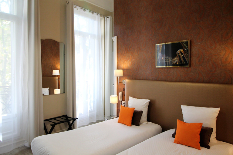 Bedroom 3, Regina Hotel, Vaucluse