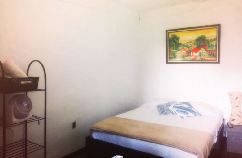 Bedroom 4, Hostel Trotamundos, Alajuela
