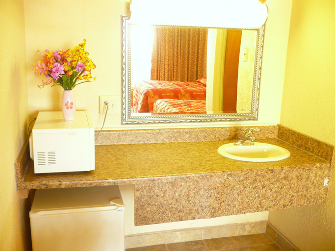Bathroom, Casa del Sol Motel, Cape May