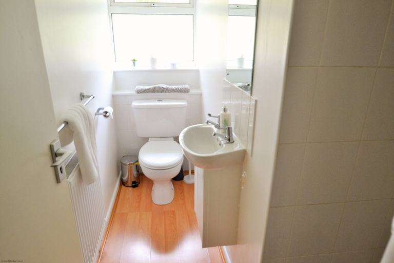 Bathroom 3, Baltija, Isle of Wight