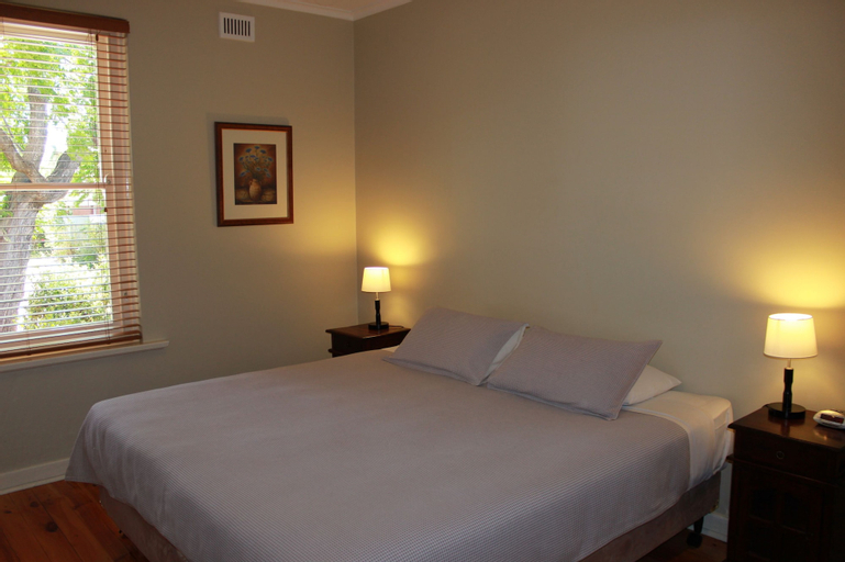 Bedroom 1, Warwick Apartment, Adelaide