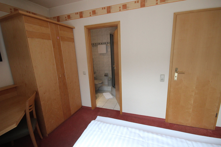 Bedroom 3, Hotel Glockengasse, Köln
