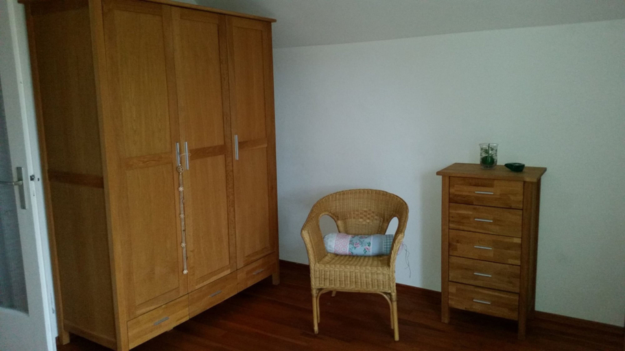 Bedroom 2, Ferienwohnung Wolter-Ruttloff, Weilheim-Schongau