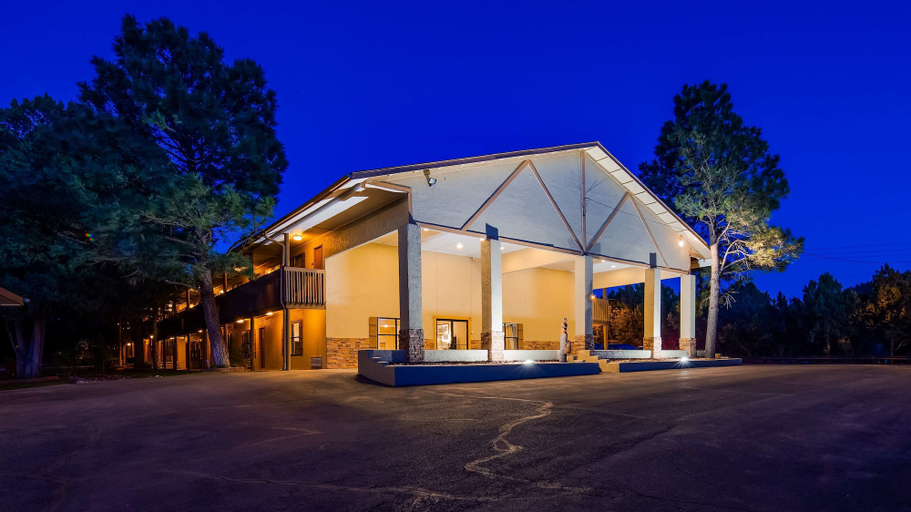 Best Western Pine Springs Inn, Lincoln