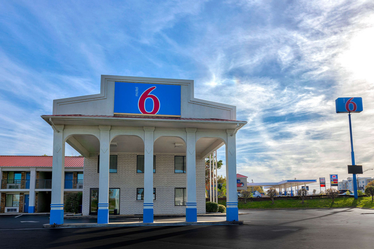 Motel 6 Cookeville, TN, Putnam