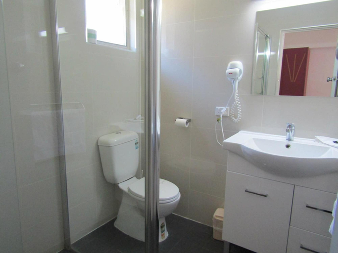 Bathroom, Homestead Motel, Dubbo - Pt A