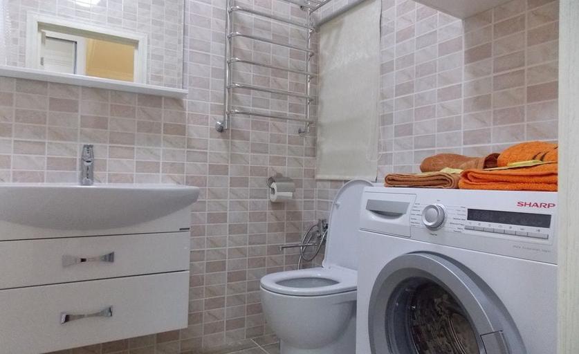 Bathroom, LOFT STUDIO Lux Novokosinskaya, Eastern