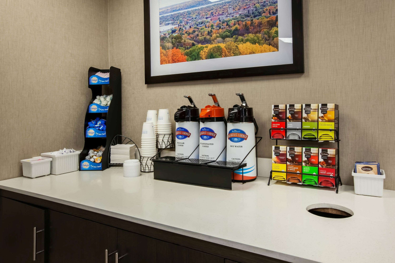 Food & Drinks 5, Baymont by Wyndham Traverse City, Grand Traverse