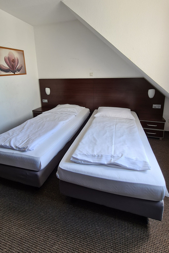 Bedroom 4, Hotel Zentrum Hannover, Region Hannover