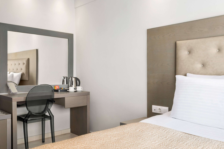 Bedroom 3, TRYP by Wyndham Corfu Dassia, Ionian Islands