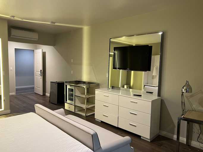 Others 4, Aspire Inn & Suites Orange, Orange