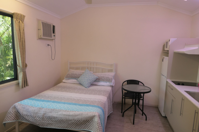 Bedroom 3, Mt Isa City Motel, Mount Isa
