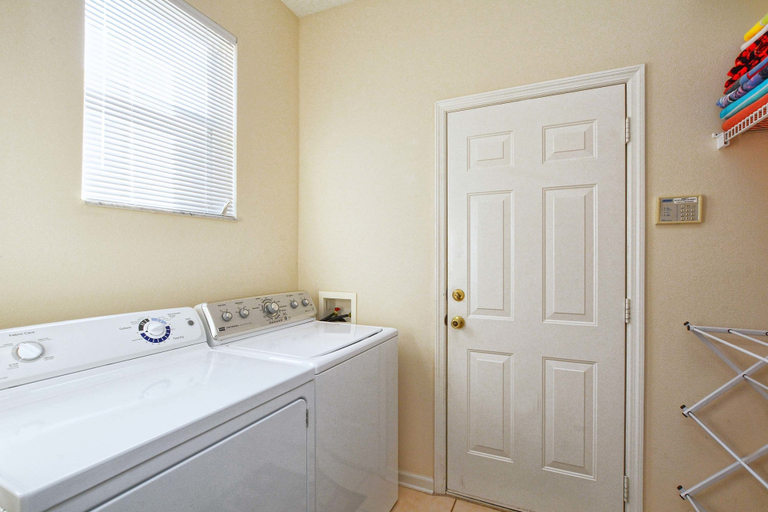 Bathroom 3, 3BR 2BA Home in Windsor Palms by CV-8168, Osceola