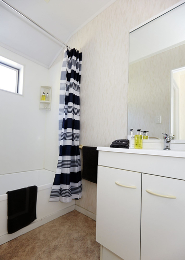 Others 4, Paihia Apartments, Far North